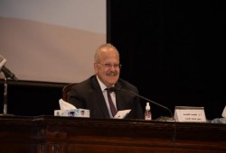 بالمستندات.. الكشف عن فساد رئيس جامعة القاهرة