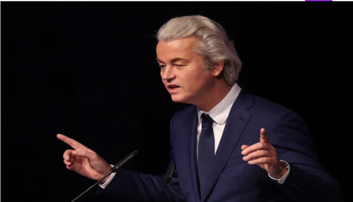 سياسي هولندي متطرف يهاجم الإسلام ويسيء إلى النبي صلى الله عليه وسلم.. ورود مفحمة