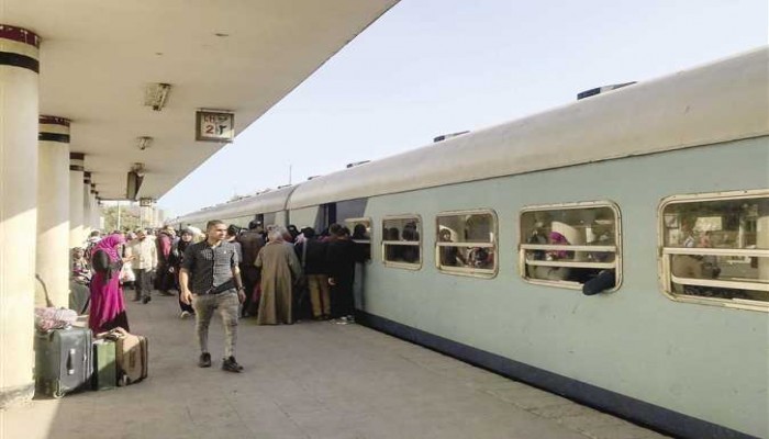 حكومة الانقلاب ترفع رسوم الانتظار داخل محطات القطار 300%