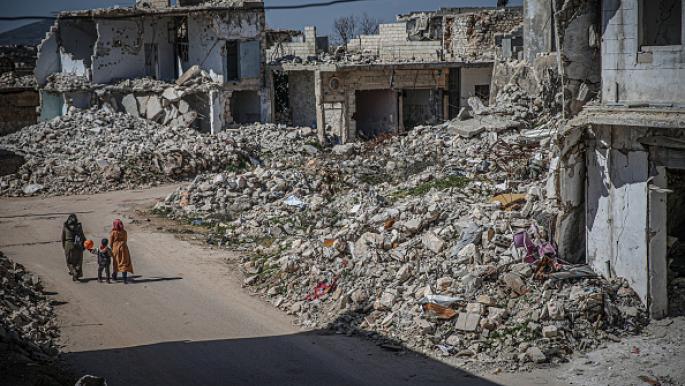 سورية.. روسيا توسع نطاق ضرباتها الجوية إلى ريفي اللاذقية وحلب