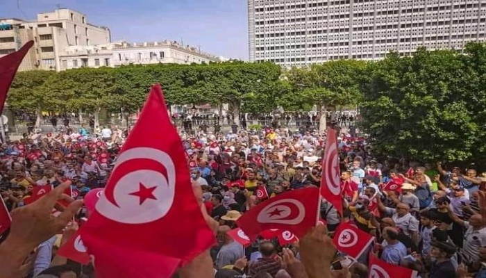تونس.. الآلاف يتظاهرون مجددا رفضا لانقلاب سعيد