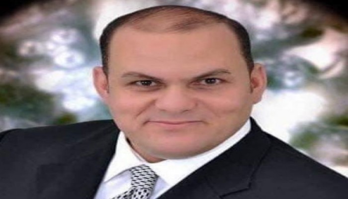 نشطاء: اعتقال أستاذ الإعلام أيمن ندا رسالة لمن يعارض من الداخل