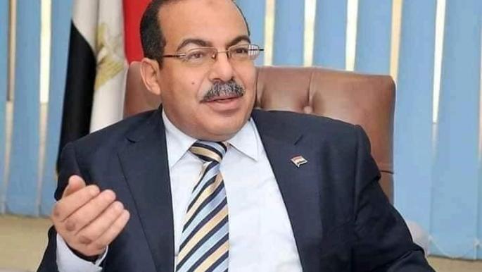 يحيى حسين عبد الهادي يوصي بدفنه بملابس السجن