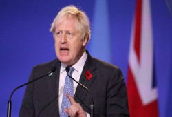 برلماني بريطاني يتهم جونسون بدعم الإسلاموفوبيا قولاً وفعلاً