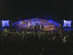 التواطؤ على تضخيم الأقزام!