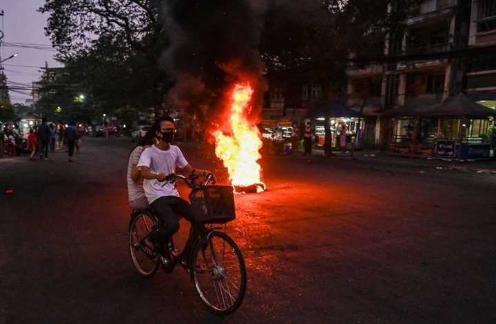 سلطات العسكر بميانمار تحرق 11 مدنيا أحياء بينهم أطفال