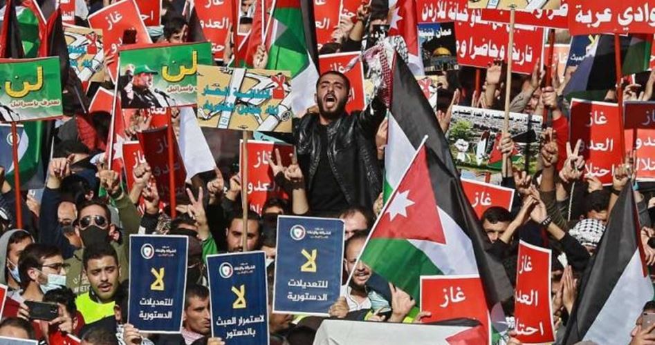مظاهرات في الأردن احتجاجاً على الاتفاقيات الموقعة مع العدو الصهيوني