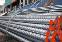 سعر الحديد يقارب 21 ألف جنيه للطن