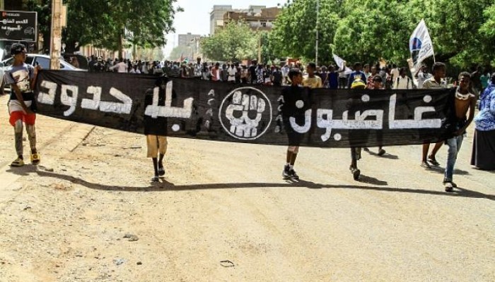السودان.. قتيل وإصابات في مظاهرات الخرطوم