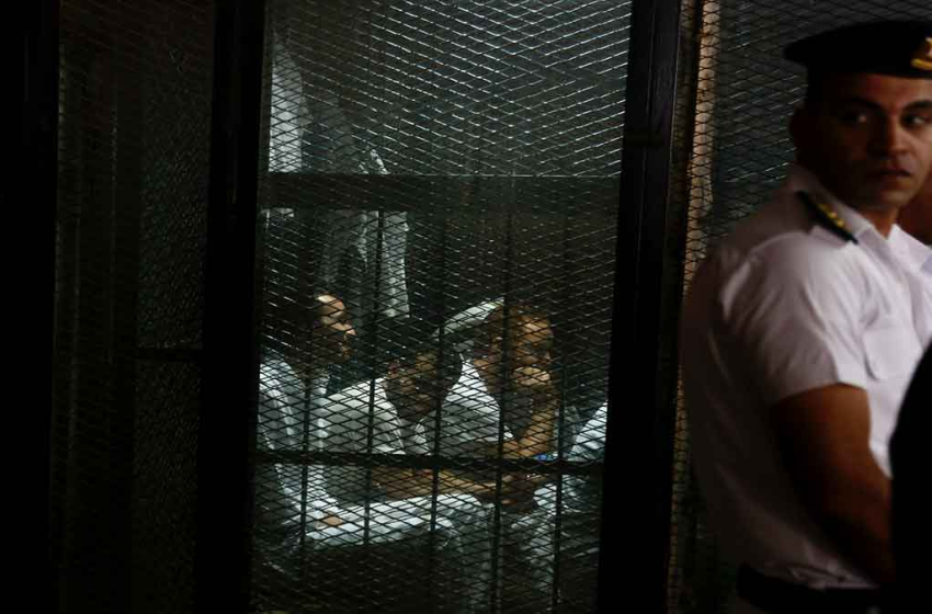 قضاء الانقلاب يحكم بالحبس سنة على 8 معتقلين بالشرقية