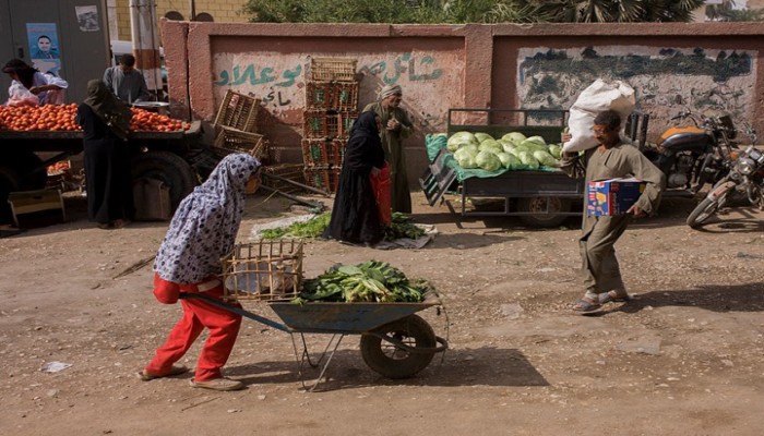 ‎  ميدل إيست آي: الاقتصاد المصري يتلقى ضربة جديدة