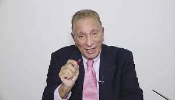 د. محمود وهبه يدعو لإسقاط قائد الانقلاب بعد قرار بيع أصول الدولة