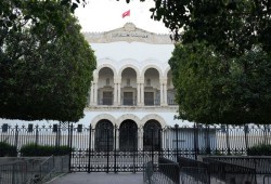 انقلاب تونس.. القضاة يمددون إضرابهم عن العمل للأسبوع الرابع
