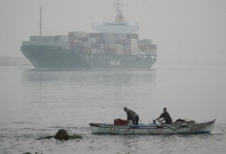 الإمارات تستحوذ على شركتين مصريتين بقطاع النقل البحري