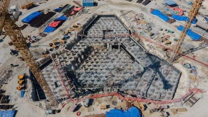 رغم الأزمة الاقتصادية.. قائد الانقلاب يقرر بناء ناطحة سحاب بالعلمين