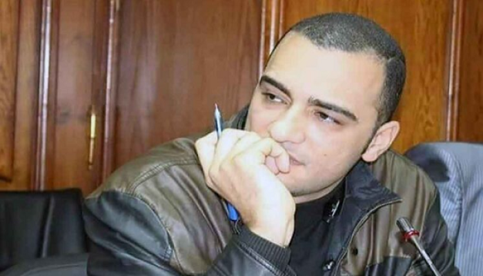 أسرة الصحفي المعتقل سيد عبد اللاه تستغيث لإنقاذه من فكرة الانتحار