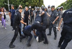 جبهة الخلاص التونسية تدعو لمسيرة بالعاصمة دفاعا عن الديمقراطية