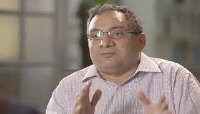 د. عمار علي حسن يصف وضع مصر الاقتصادي بالبؤس الشديد