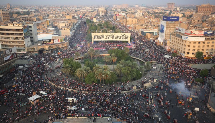 مظاهرات حاشدة في العراق تطالب بإسقاط النظام