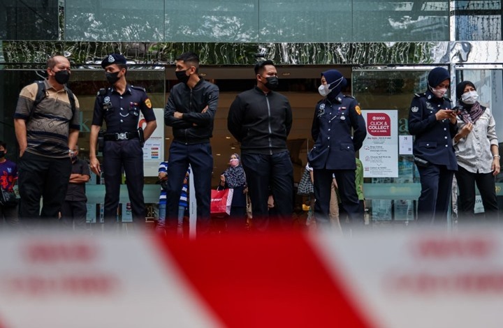 ماليزيا تعتقل شبكة تجسس للموساد الصهيوني وتحرر فلسطينيا