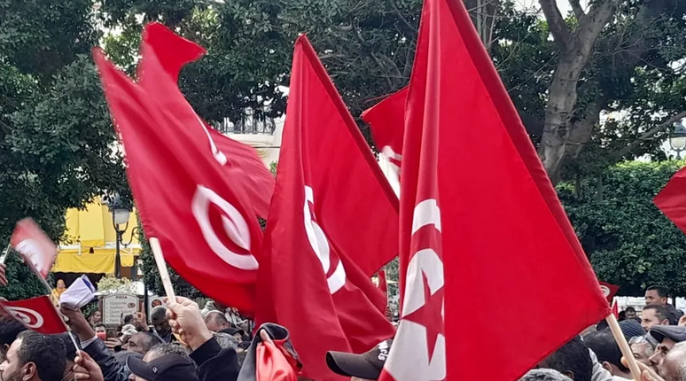 مسيرة حاشدة بتونس رفضا للانتخابات.. طالبت برحيل سعيّد