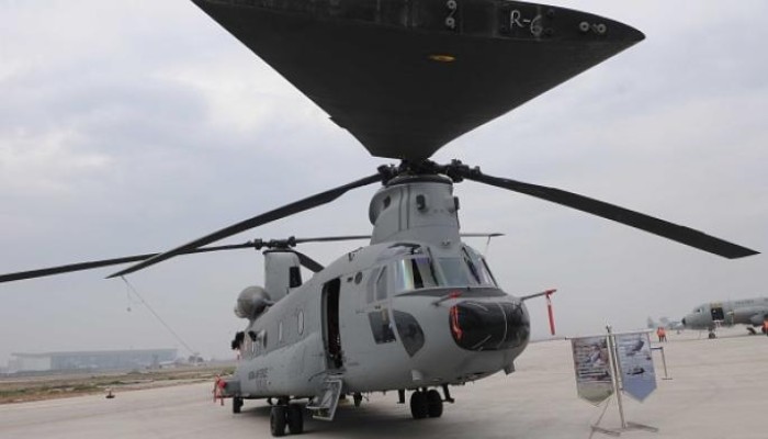 نظام الانقلاب يشتري 12 طائرة شينوك جديدة رغم الانهيار الاقتصادي