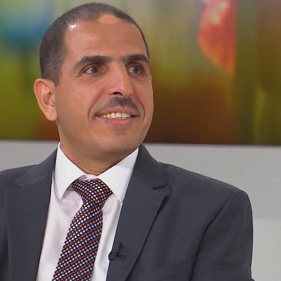 3 واجبات للأسرة تجاه المراهق