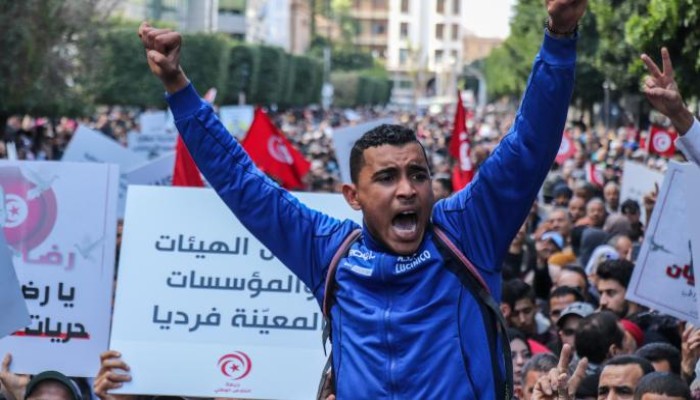 انقلاب تونس.. تصاعد استهداف المعارضين