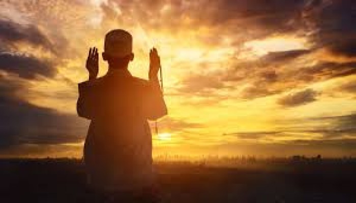 ﴿وَاللَّهُ أَحَقُّ أَن تَخْشَاهُ﴾