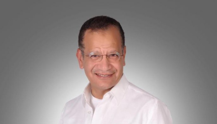 اعتقال د. هاني سليمان بسبب تدوينة عن مجوهرات أسرة قائد الانقلاب