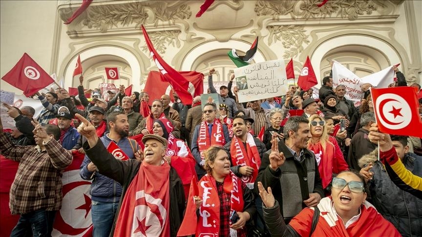 انقلاب تونس.. وقفة للمطالبة بالإفراج عن معتقلي قضية التآمر المزعومة