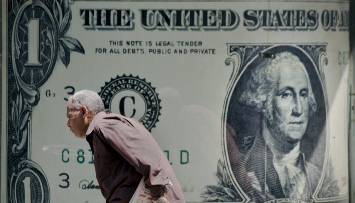 فايننشال تايمز: مصر تواجه أسوأ أزمة عملات أجنبية منذ سنوات