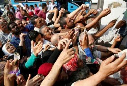 ميدل إيست آي: الآفاق السياسية والاقتصادية لمصر حالكة في ظل حكم السيسي