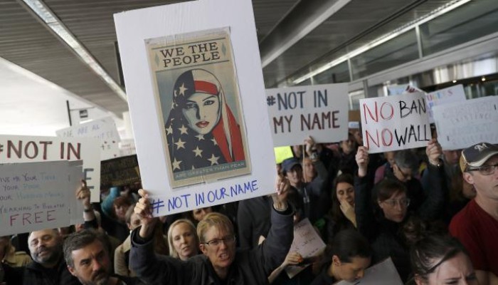 قوائم المراقبة السرية تثير صدمة مسلمي أمريكا.. محمد وعلي وردا 350 ألف مرة