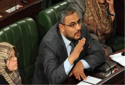 انقلاب تونس.. دعوات لإنقاذ حياة معتقل سياسي مضرب عن الطعام وحالته حرجة