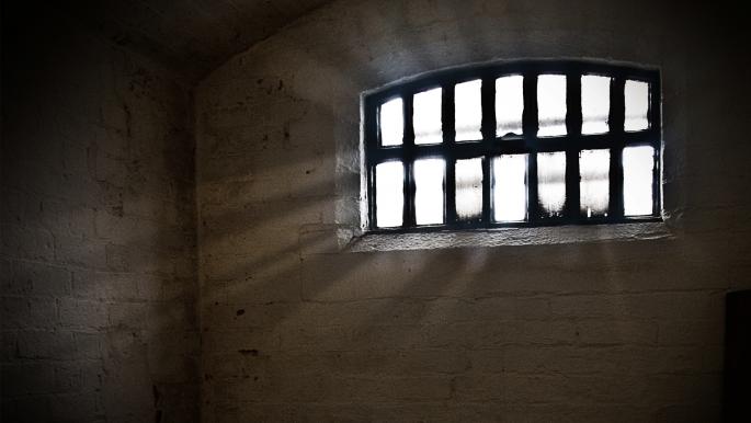 فتاة معتقلة تجاوز حبسهن المدة القانونية بسجون  الانقلاب