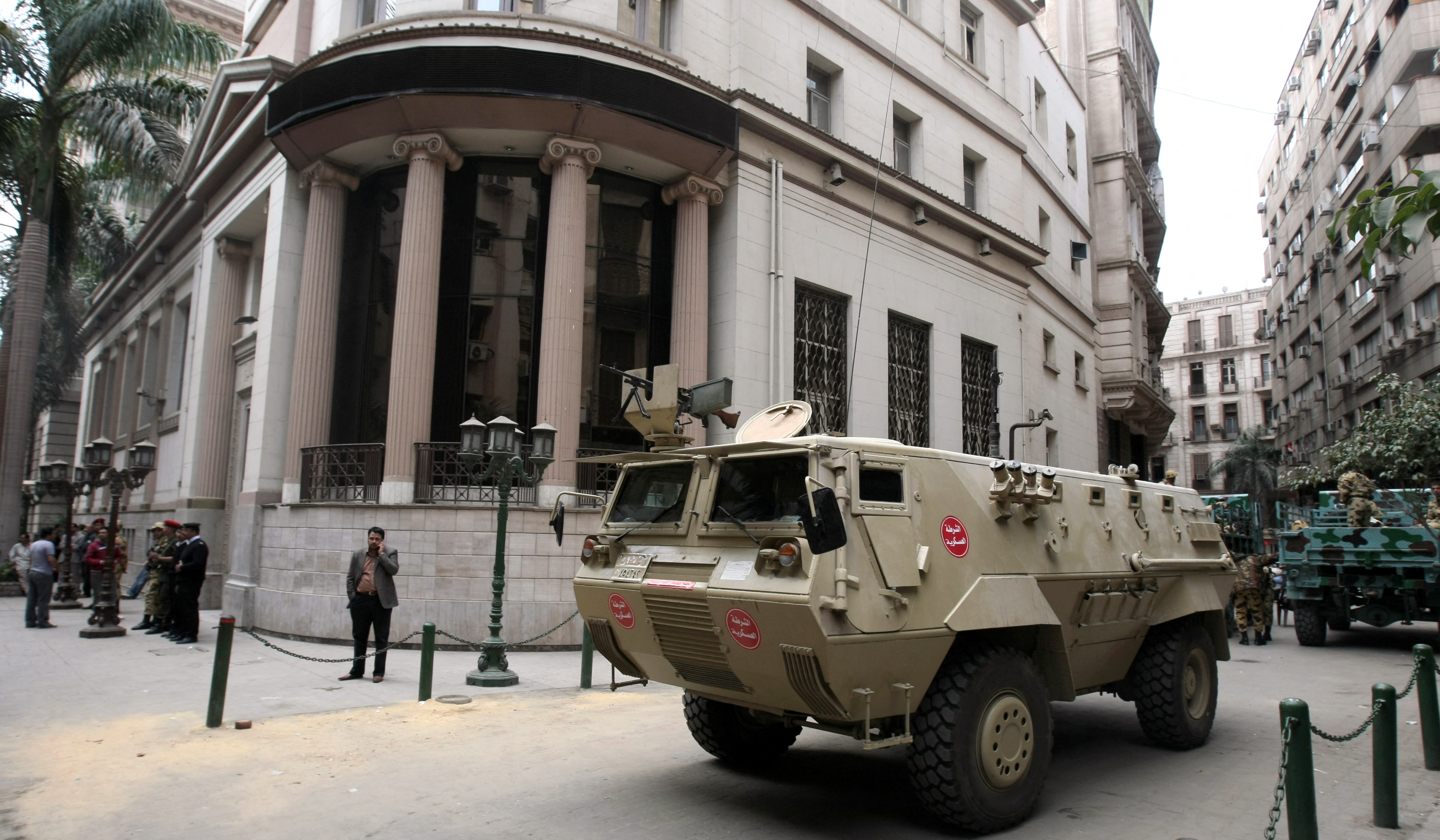 توقعات مرعبة لديون مصر.. ستصل رقما كارثيا خلال 5 سنوات