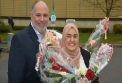 فجر العادلي تضرب عن الطعام للمطالبة بالإفراج عن والدها المحتجز بسجون الانقلاب