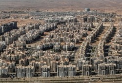 موقع فرنسي: العاصمة الإدارية بمصر تغرق بالديون والأموال تذهب للجيش