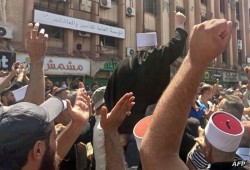 إصابات بإطلاق نار على محتجي السويداء في سورية