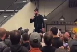 متظاهرون داغستانيون يقتحمون مطار بلادهم ويهاجمون طائرة قادمة من الكيان الصهيوني