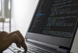 وسائل التواصل الاجتماعي.. وكسر الهيمنة الصهيونية على الإعلام