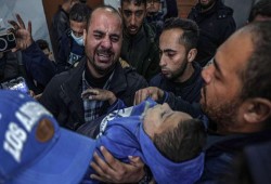 عشرات الشهداء والمصابين بغارة صهيونية.. والأمم المتحدة تصف قطاع غزة بـ"مكان للموت"