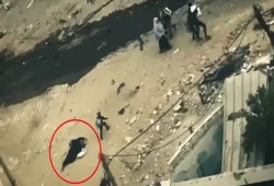 الاحتلال يعدم مسنة فلسطينية رغم رفعها راية بيضاء