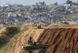 اليوم الـ 104 للعدوان على غزة.. ادمار هائل ودعوات جديدة لتهجير الفلسطينيين