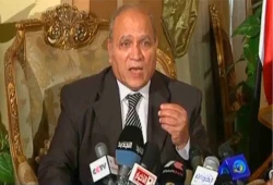 د. عبد الله الأشعل: الطريق لمنع المجاعة في غزة إدخال المساعدات المكدسة بالعريش