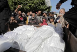 8 مجازر و84 شهيدًا بعدوان الاحتلال على غزة خلال 24 ساعة