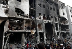 جيش الاحتلال ينسحب من مجمع الشفاء تاركاً خلفة مئات الجثث