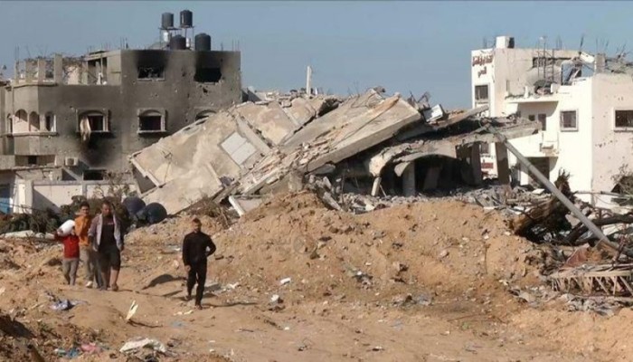 الاحتلال يقتحم بيت حانون ويستهدف النازحين ومراكز الإيواء فيها