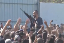 تشييع مهيب لـ 13 شهيداً ارتقوا بمجزرة الاحتلال في نور شمس